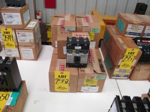 LOT (7) BREAKERS, CIRCUIT TYPE, 30 AMP RATING, 600 AC VOLT RATING, 3 POLE, MAGNETIC KIND. MOLDED CASE, 10KA INTERRUPT CURRENT, PART # FHL3603015MV (W-44) LOADING & HANDLING FEE $5-